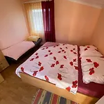 Zdenka * Vir