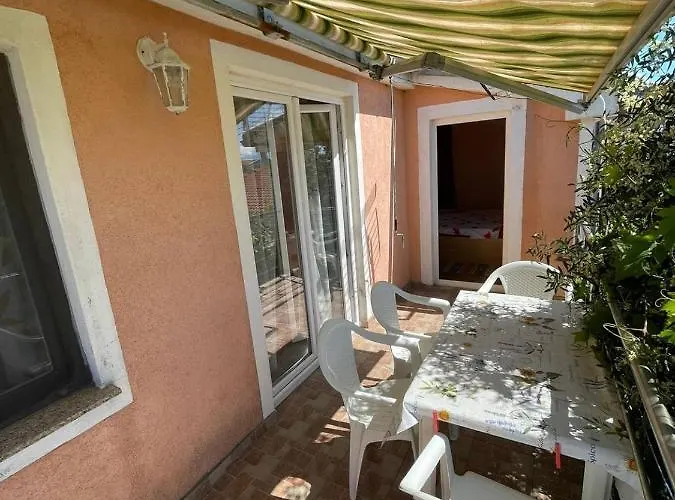 Apartment Zdenka Vir